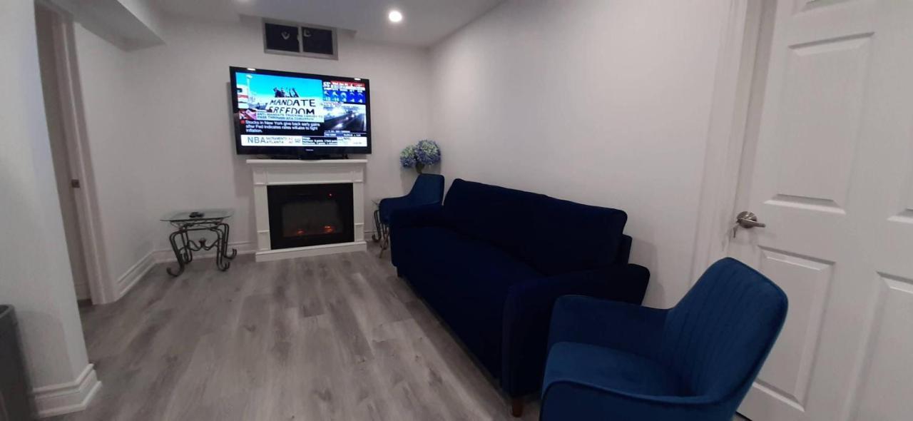 ניומרקט 2 Bedrooms 2 Washrooms 2 Parking Spots Basement Apartment מראה חיצוני תמונה