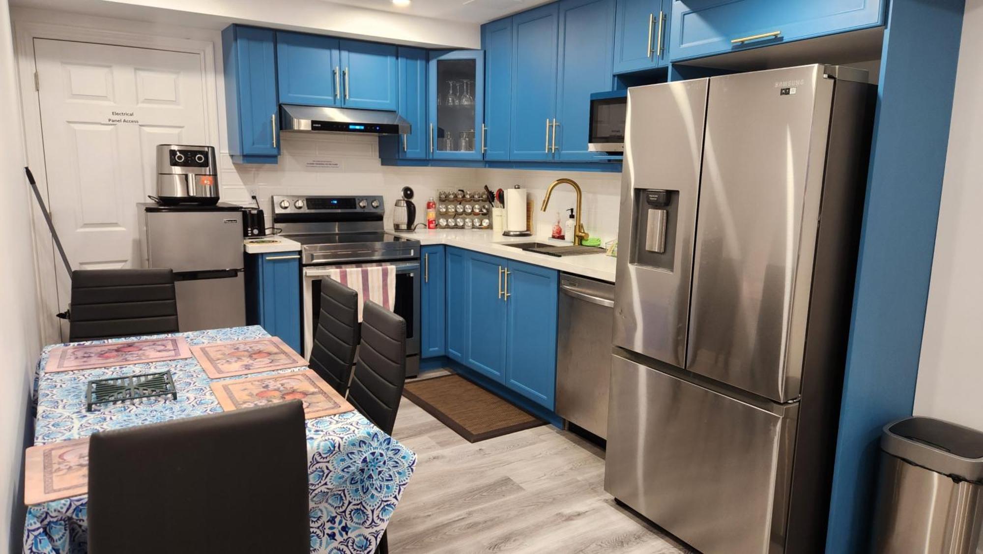 ניומרקט 2 Bedrooms 2 Washrooms 2 Parking Spots Basement Apartment מראה חיצוני תמונה