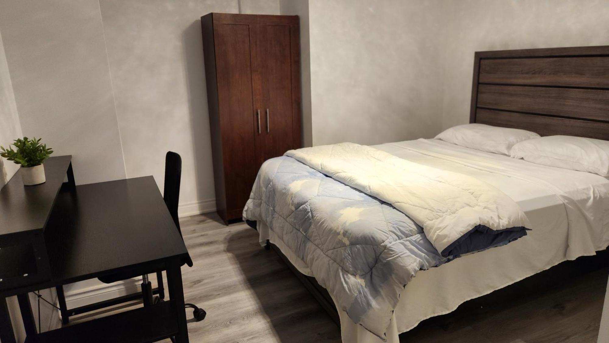 ניומרקט 2 Bedrooms 2 Washrooms 2 Parking Spots Basement Apartment מראה חיצוני תמונה
